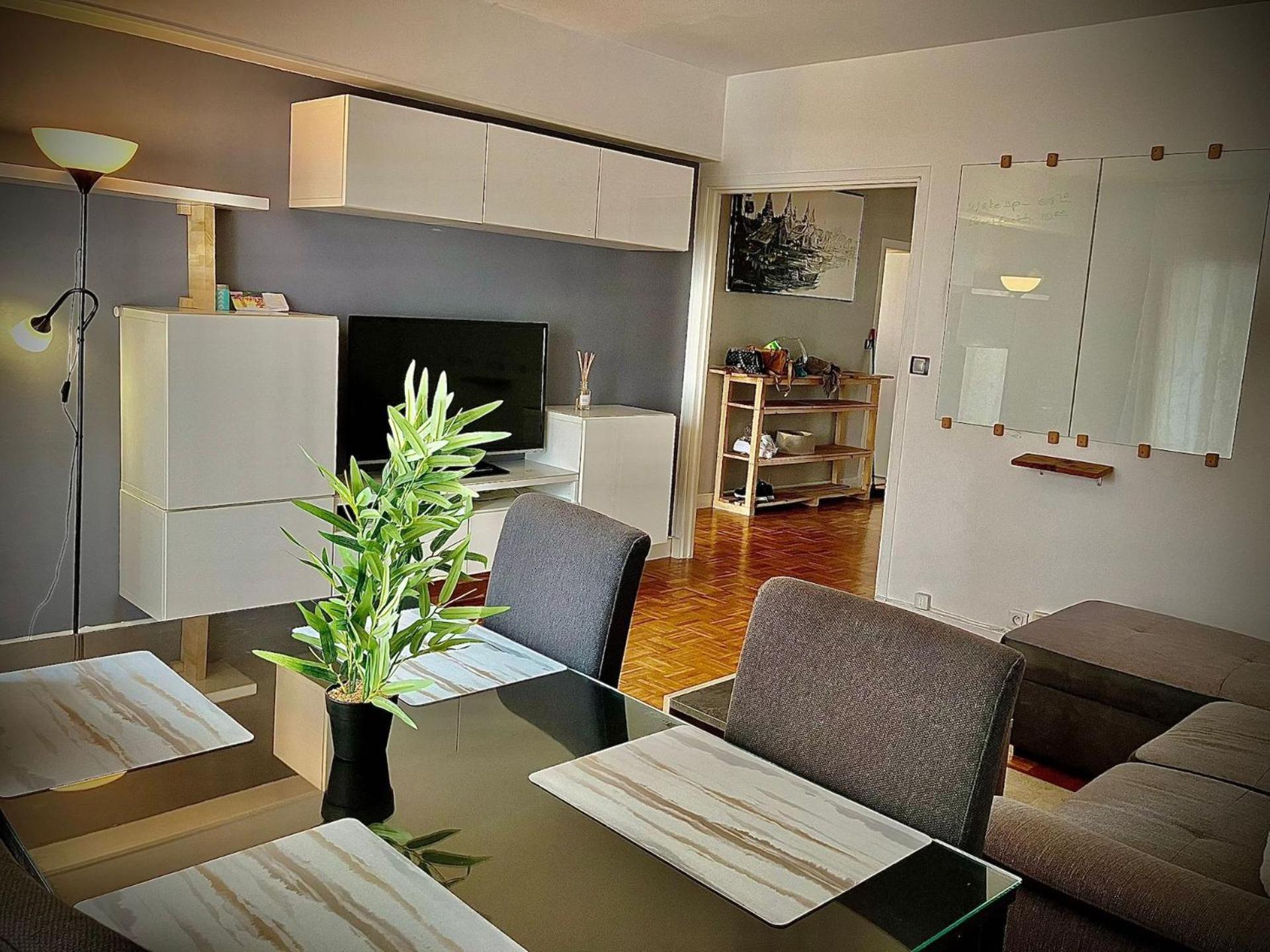 Parisian Lounge 8 Pers Front Station Apartman Villemomble Kültér fotó